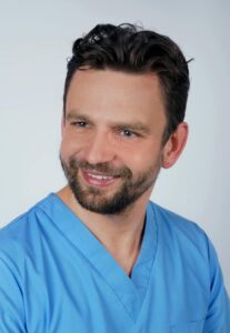 lekarz dentysta Przemysław Stopiński